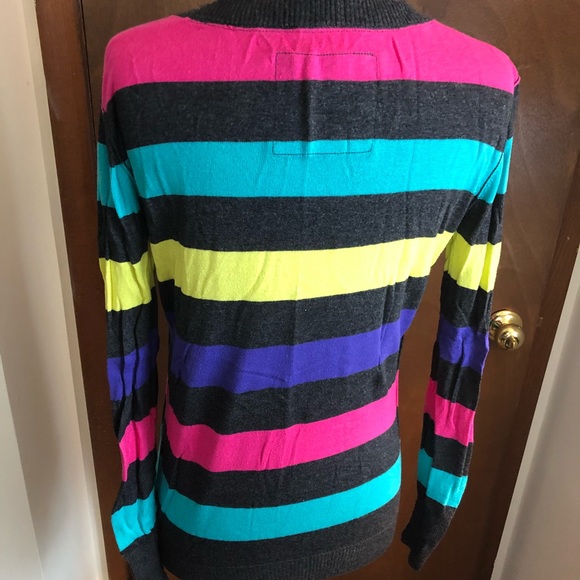 Lightweight Striped Sweater - Picture 5 of 7